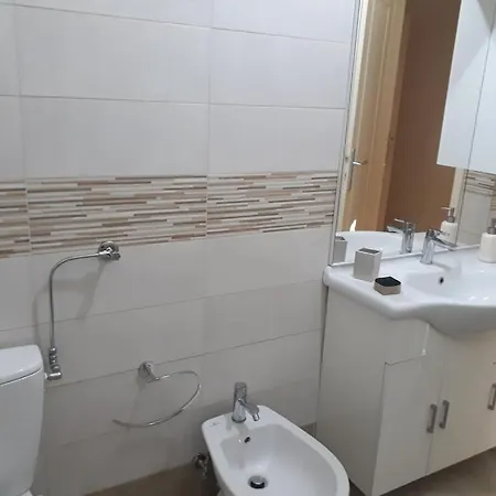Mesi Estivi 아파트 비아레지오
